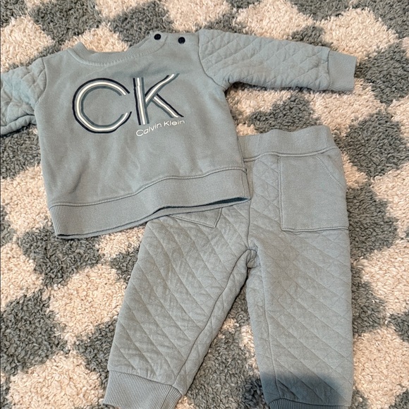 Calvin Klein baby blue Quilted Sweatpants Set - Picture 1 of 4